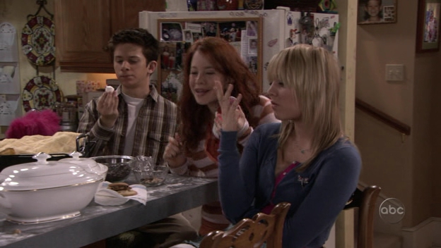 Charmed-Online_dot_nl-8SimpleRules-3x15-3338.jpg
