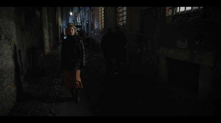 Charmed-Online-dot-nl_TheFlightAttendant1x03-0307.jpg Charmed-Online-dot-nl_TheFlightAttendant1x03-0307.jpg