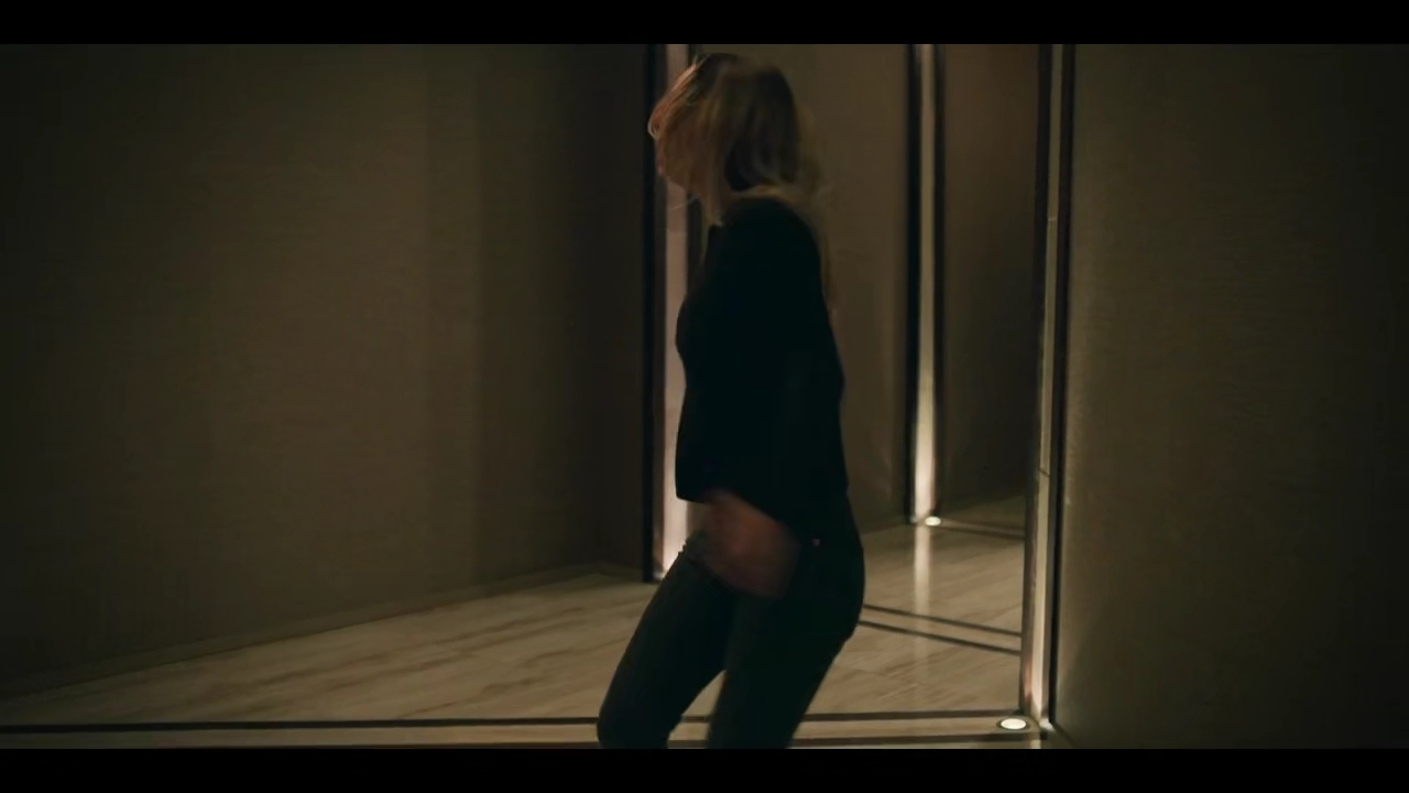 Charmed-Online-dot-nl_TheFlightAttendant1x06-1103.jpg Charmed-Online-dot-nl_TheFlightAttendant1x06-1103.jpg