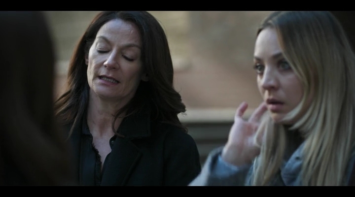 Charmed-Online-dot-nl_TheFlightAttendant1x07-0734.jpg