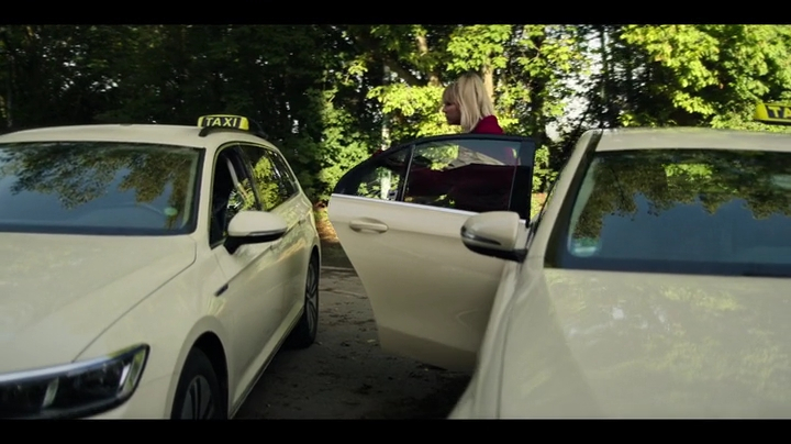 Charmed-Online-dot-nl_TheFlightAttendant2x01-3395.jpg Charmed-Online-dot-nl_TheFlightAttendant2x01-3395.jpg