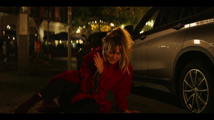 Charmed-Online-dot-nl_TheFlightAttendant2x01-3888.jpg Charmed-Online-dot-nl_TheFlightAttendant2x01-3888.jpg