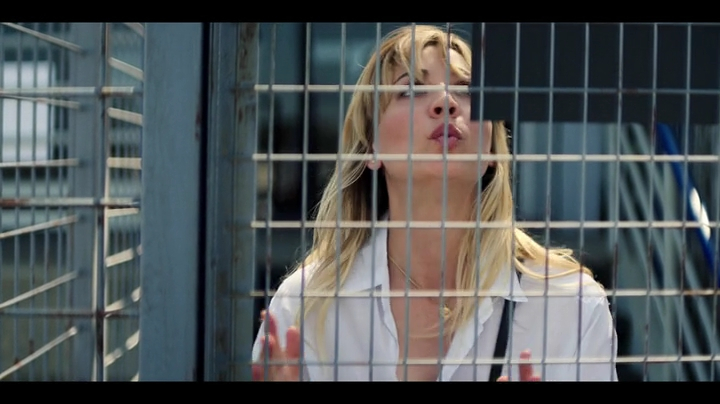 Charmed-Online-dot-nl_TheFlightAttendant2x02-0820.jpg Charmed-Online-dot-nl_TheFlightAttendant2x02-0820.jpg