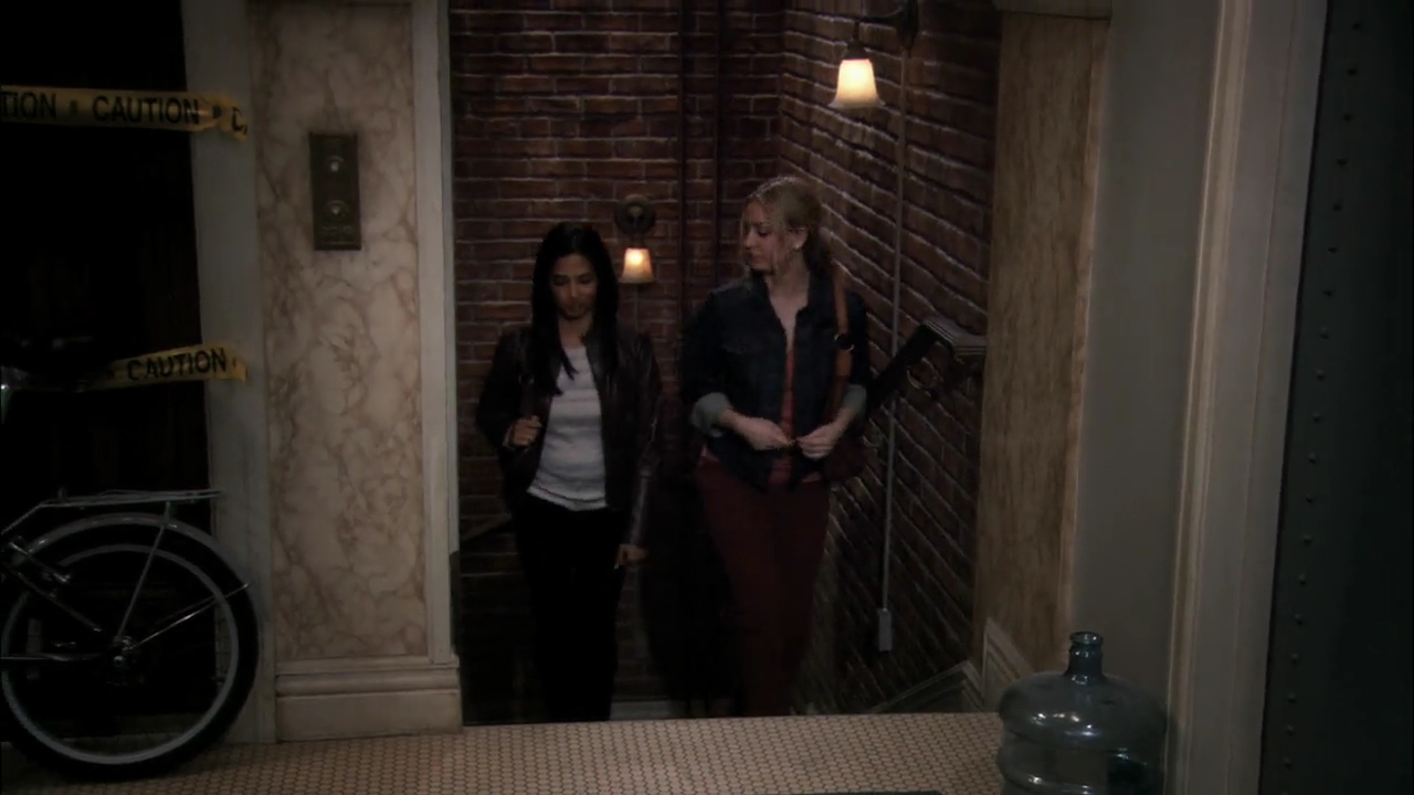 Charmed-Online-dot-net_TBBT4x19-0702.jpg