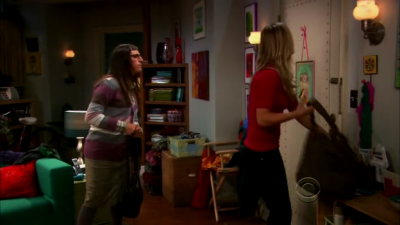 Charmed-Online-dot-TheBigBangTheory5x01-0161.png