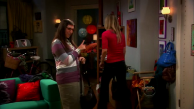 Charmed-Online-dot-TheBigBangTheory5x01-0193.png