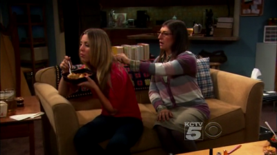 Charmed-Online-dot-TheBigBangTheory5x01-0314.png