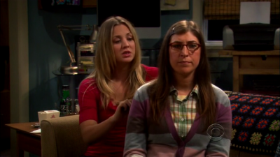 Charmed-Online-dot-TheBigBangTheory5x01-0335.png