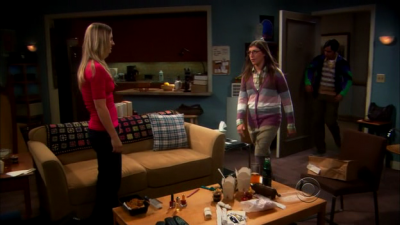 Charmed-Online-dot-TheBigBangTheory5x01-0380.png