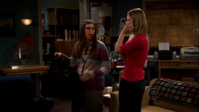 Charmed-Online-dot-TheBigBangTheory5x01-0383.png