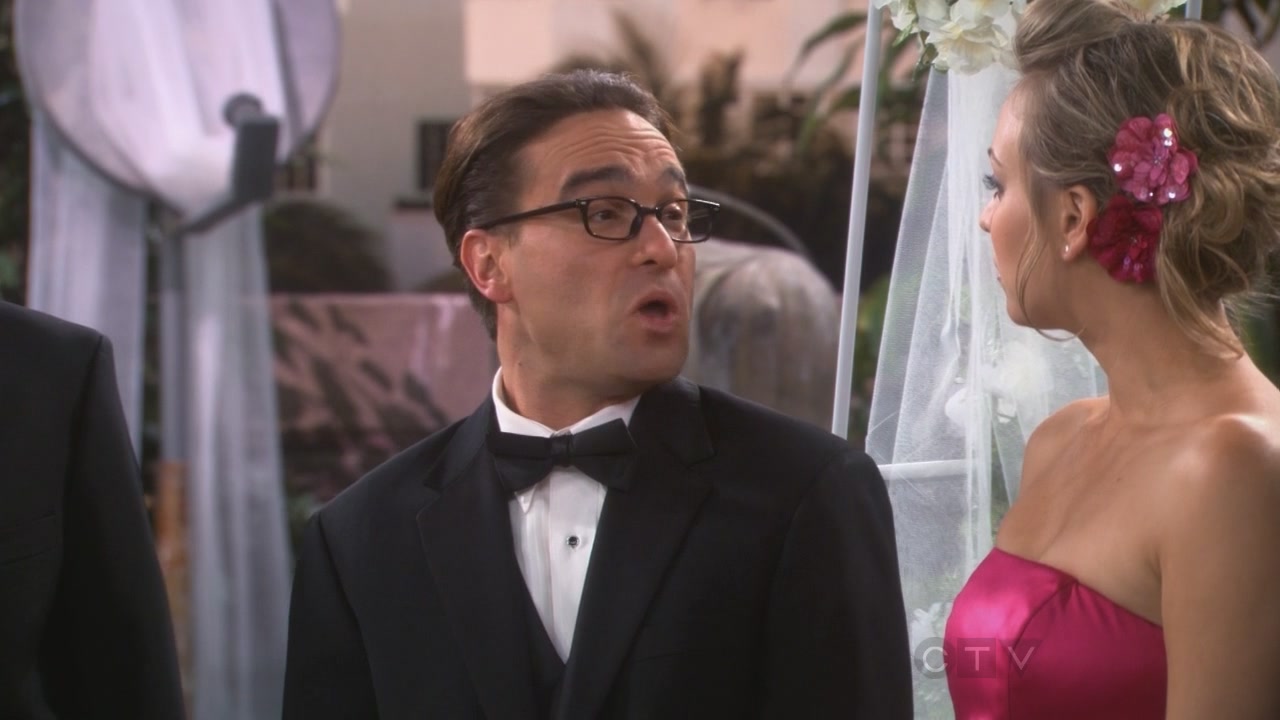 Charmed-Online_dot_net-TBBT5x24TheCountdownReflection0905.jpg