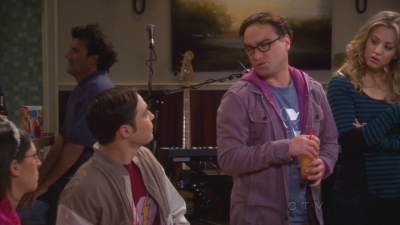 Charmed-Online_dot_net-TBBT5x24TheCountdownReflection0566.jpg