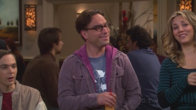 Charmed-Online_dot_net-TBBT5x24TheCountdownReflection0590.jpg