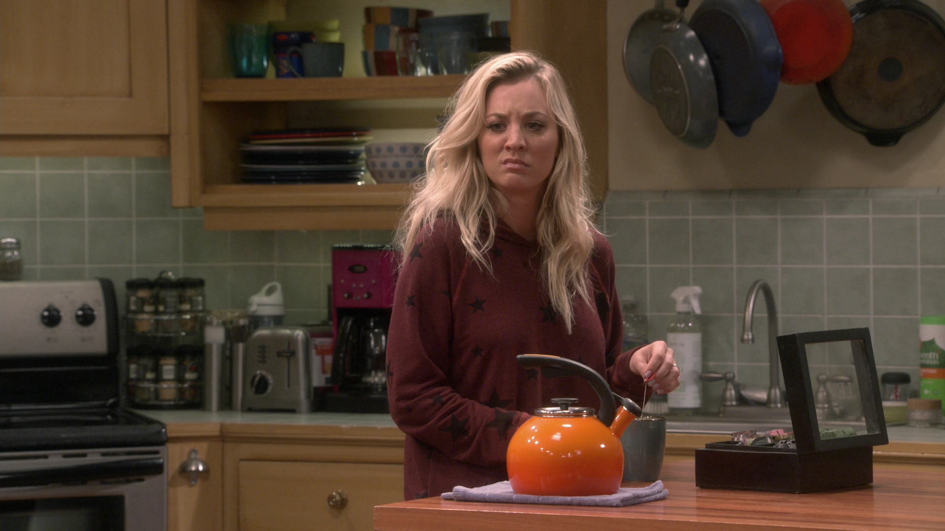Charmed-Online-dot-nl_TBBT12x03-0827.jpg