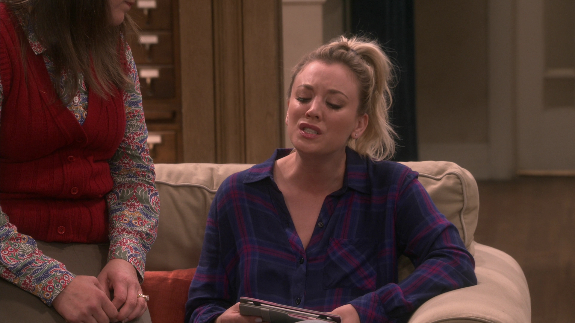 Charmed-Online-dot-nl_TBBT12x03-1096.jpg