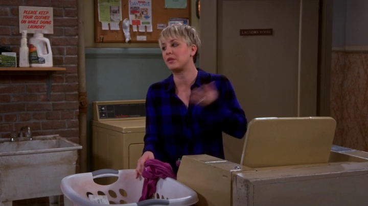charmed-online-dot-net_TBBT-S08E15-0270.jpg
