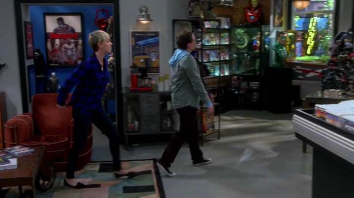 charmed-online-dot-net_TBBT-S08E15-0923.jpg