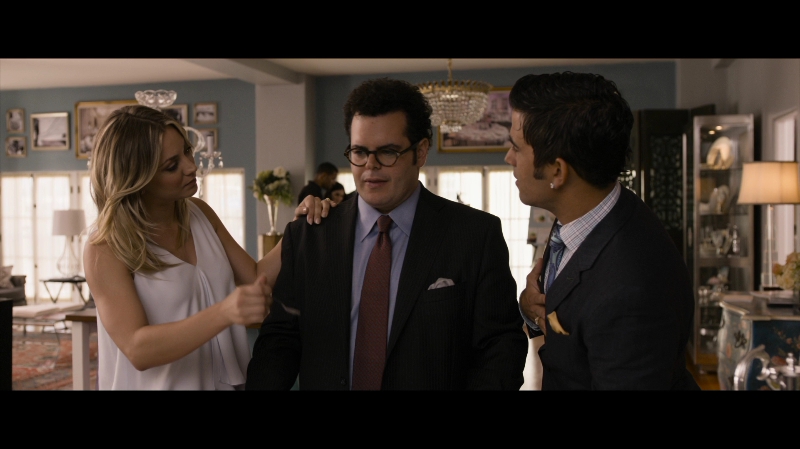 Charmed-Online-dot-net_TheWeddingRinger1290.jpg