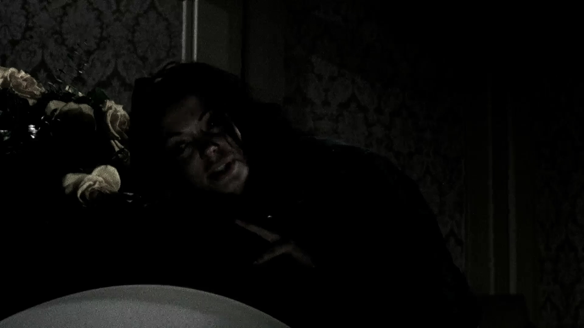 Charmed-Online-dot-NL-DeadAwake1743.jpg