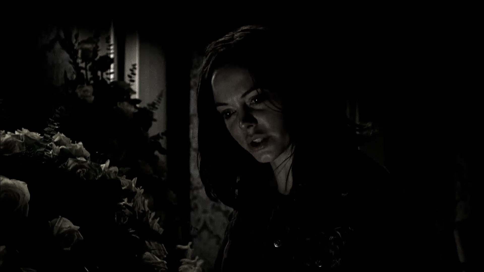 Charmed-Online-dot-NL-DeadAwake1781.jpg Charmed-Online-dot-NL-DeadAwake1781.jpg