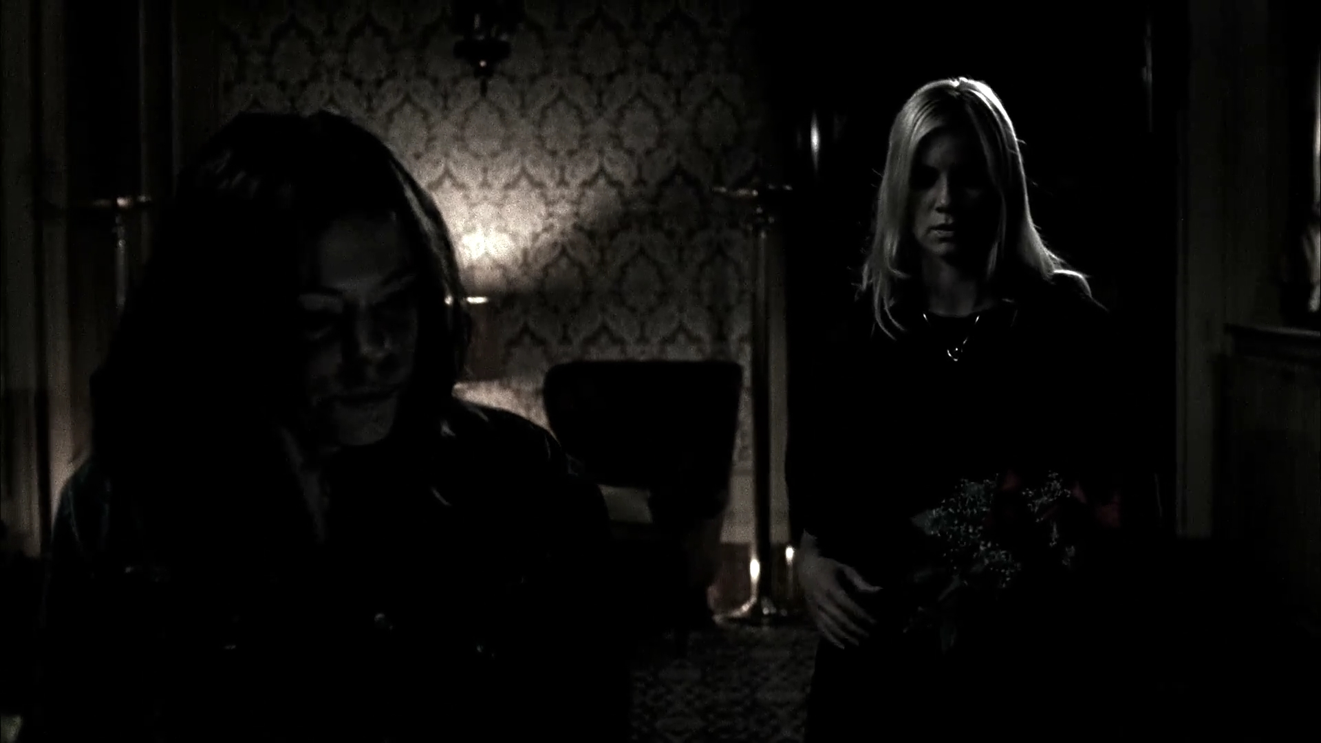 Charmed-Online-dot-NL-DeadAwake1797.jpg