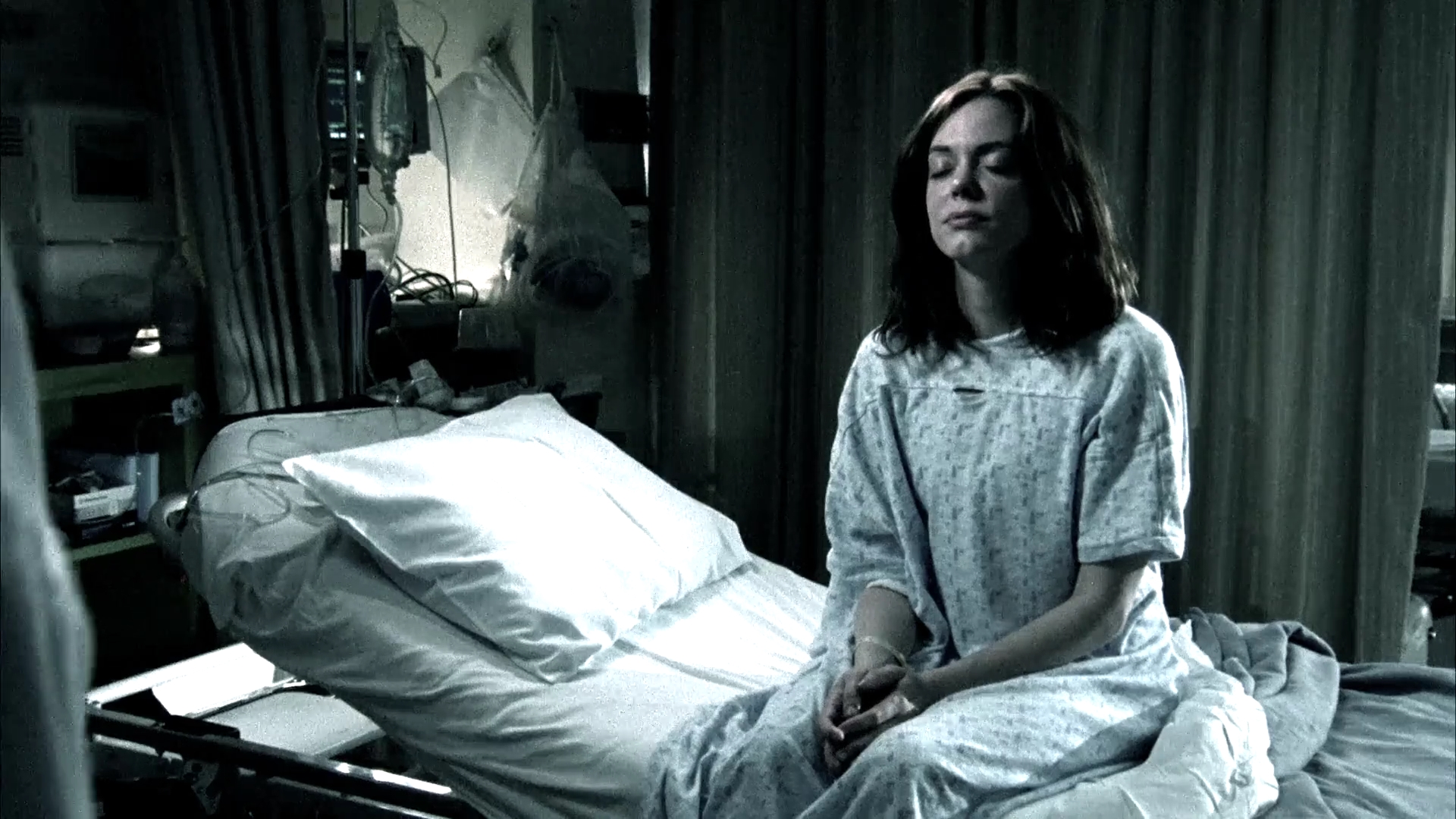 Charmed-Online-dot-NL-DeadAwake3920.jpg