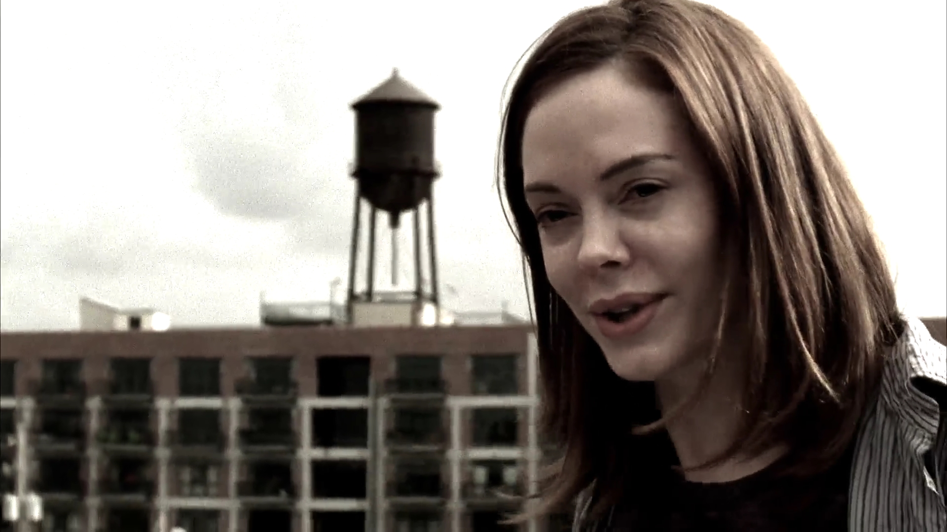 Charmed-Online-dot-NL-DeadAwake4695.jpg