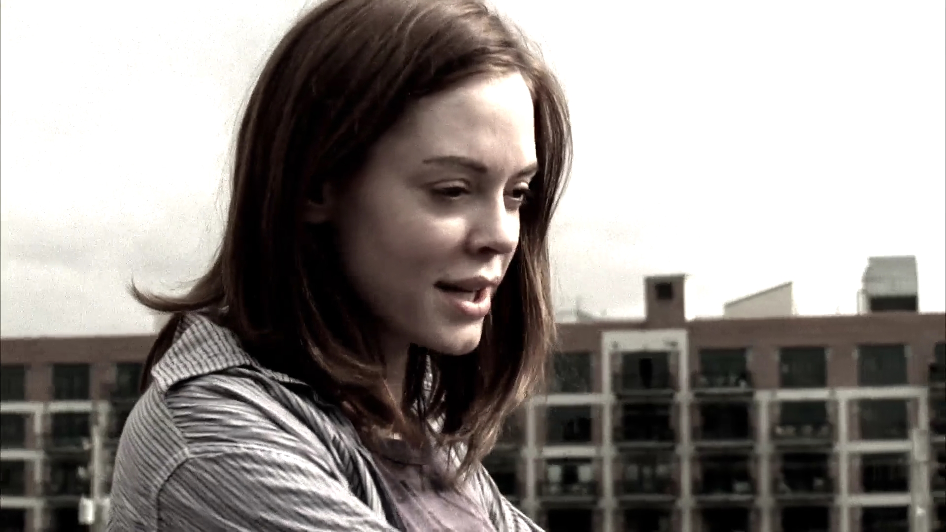 Charmed-Online-dot-NL-DeadAwake4708.jpg