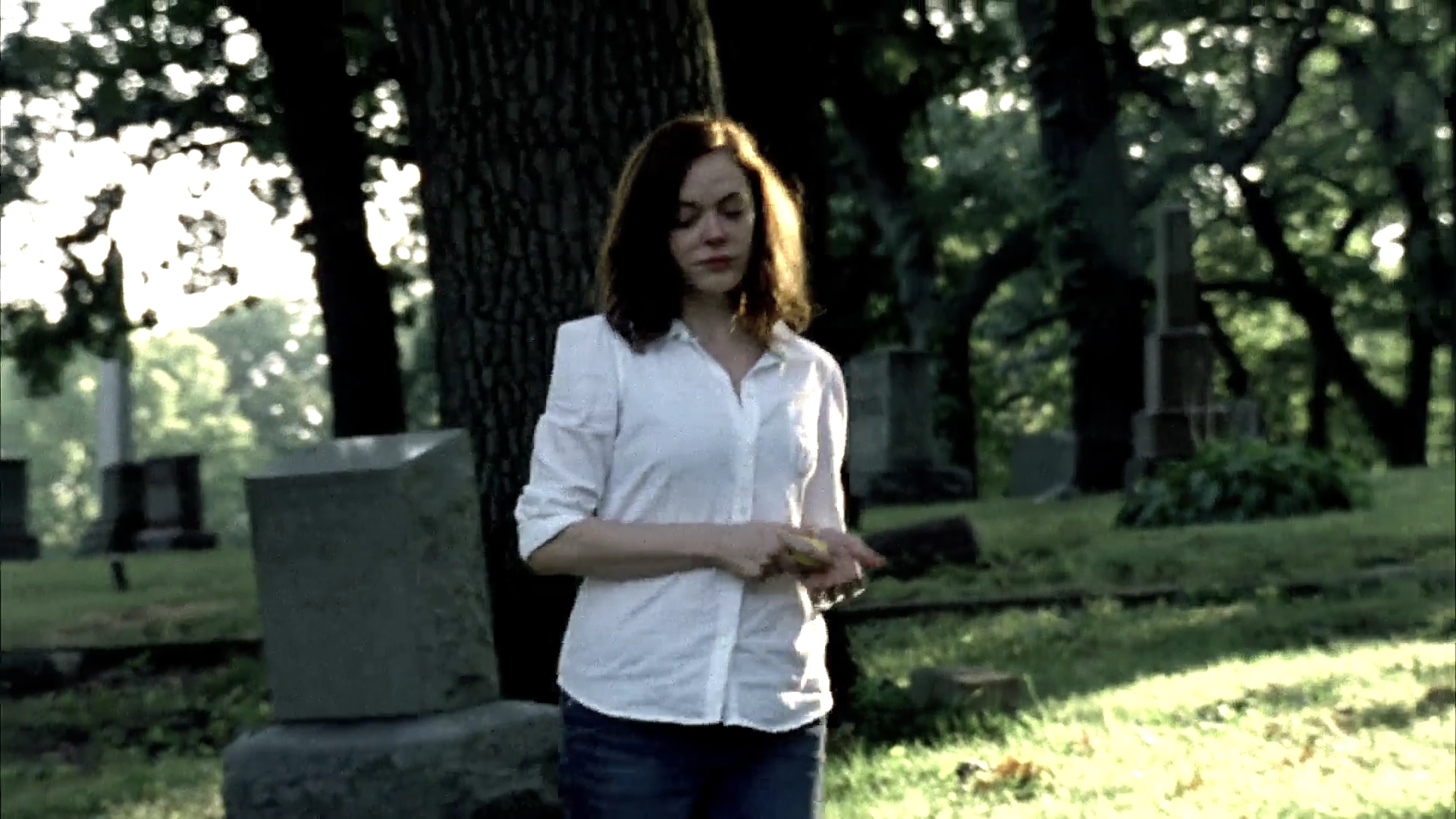 Charmed-Online-dot-NL-DeadAwake5008.jpg