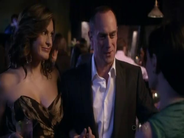 Charmed-Online-dot-net_LawAndOrderSVU2x19-0825.jpg