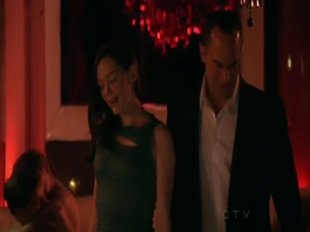 Charmed-Online-dot-net_LawAndOrderSVU2x19-0900.jpg