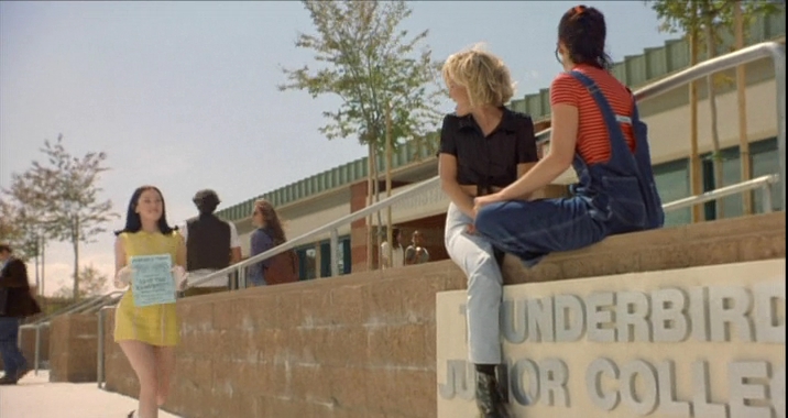 Charmed-Online-dot-net_Bio-Dome2133.jpg