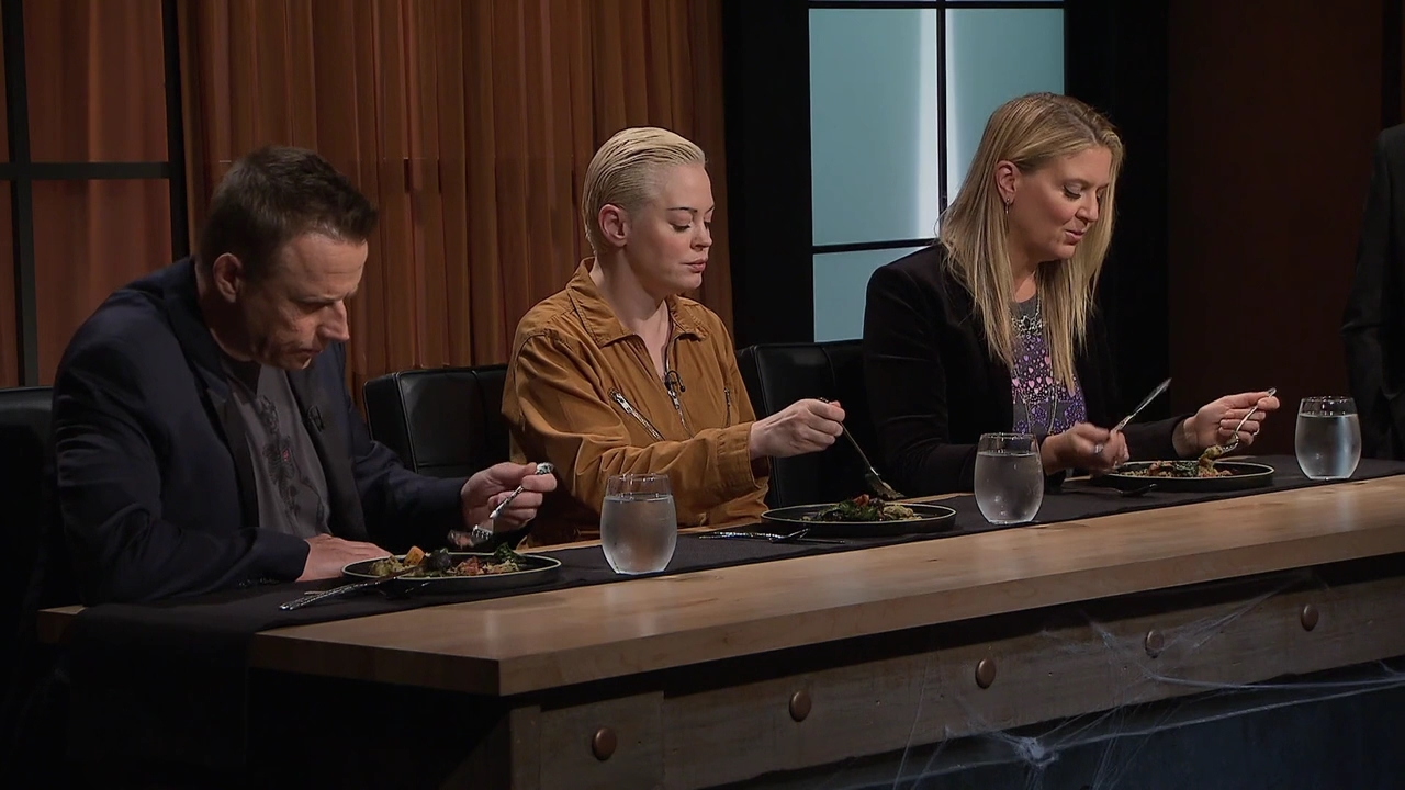Charmed-Online-dot-nl_Chopped00444.jpg