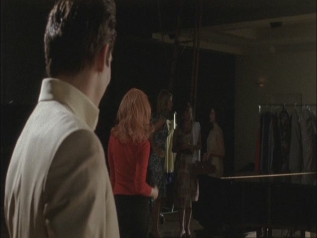 Charmed-Online-dot-net_Elvis6740.jpg