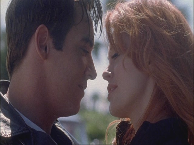 Charmed-Online-dot-net_Elvis7055.jpg
