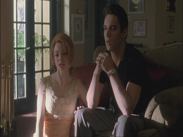 Charmed-Online-dot-net_Elvis7249.jpg