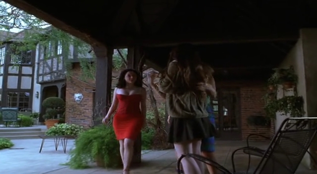 Charmed-Online-dot-net_Jawbreaker1272.jpg