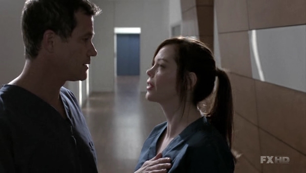 Charmed-Online-dot-NL-NipTuck6x01-1179.jpg