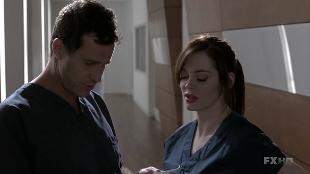 Charmed-Online-dot-NL-NipTuck6x01-1195.jpg