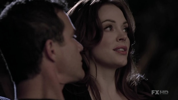 Charmed-Online-dot-NL-NipTuck6x01-2408.jpg