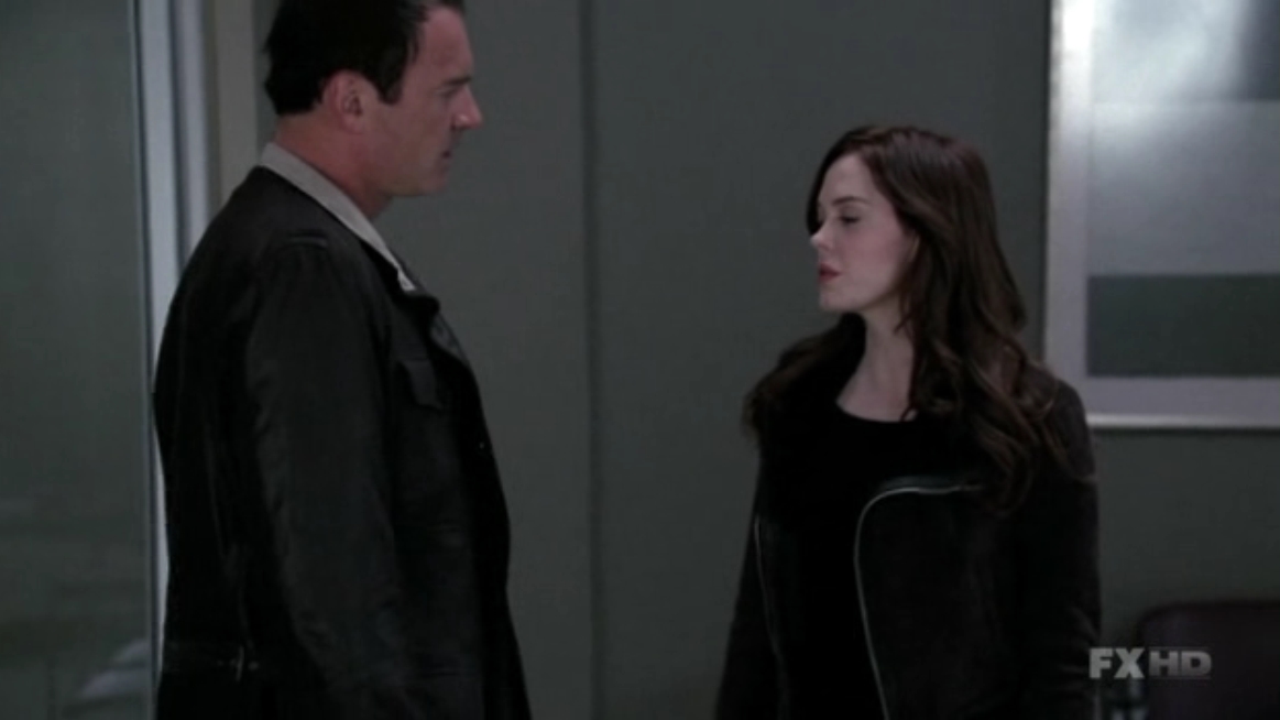 Charmed-Online-dot-NL-NipTuck6x02-0128.jpg