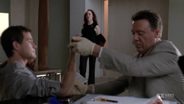 Charmed-Online-dot-NL-NipTuck6x03-2203.jpg