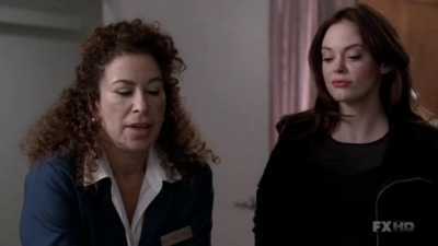 Charmed-Online-dot-NL-NipTuck6x03-0511.jpg