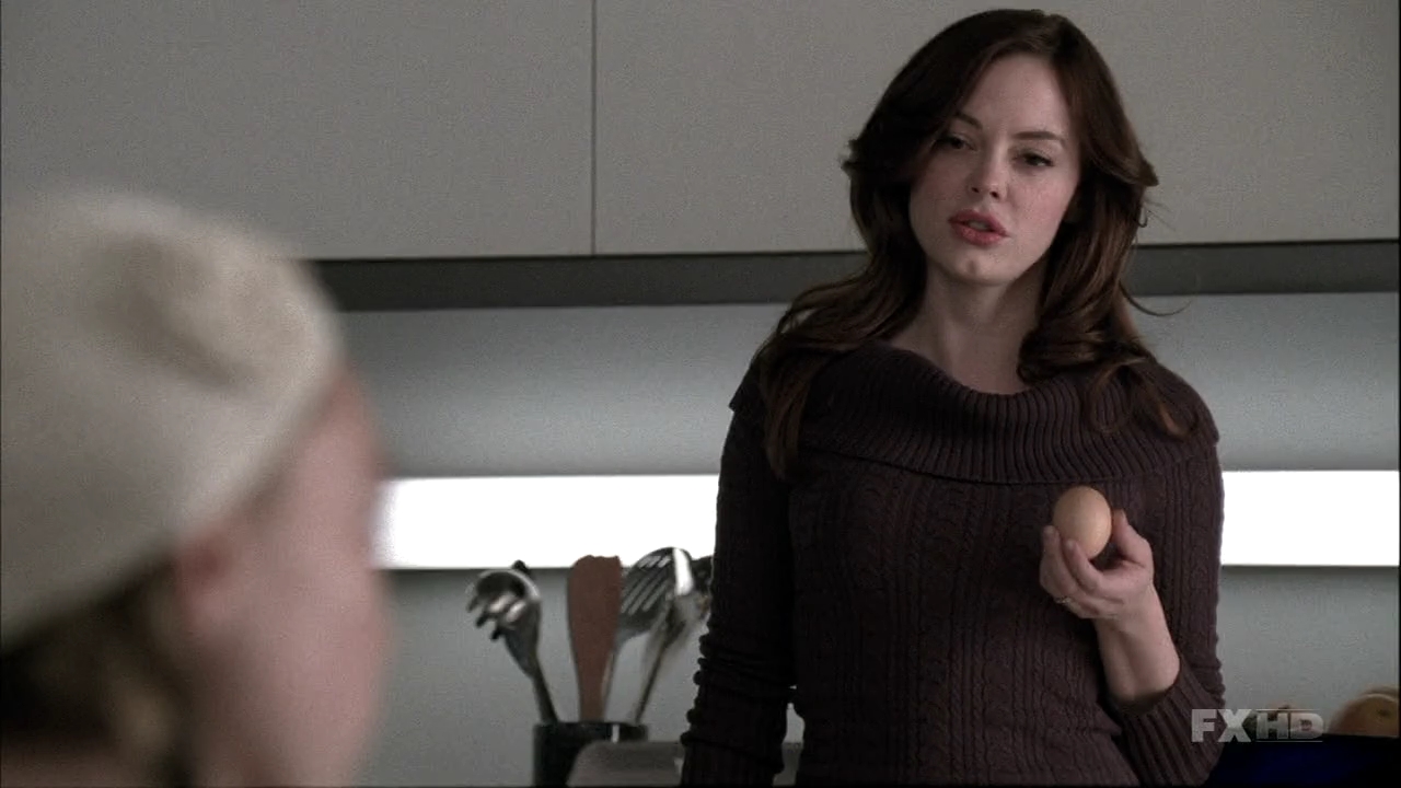 Charmed-Online-dot-NL-NipTuck6x04-0613.jpg