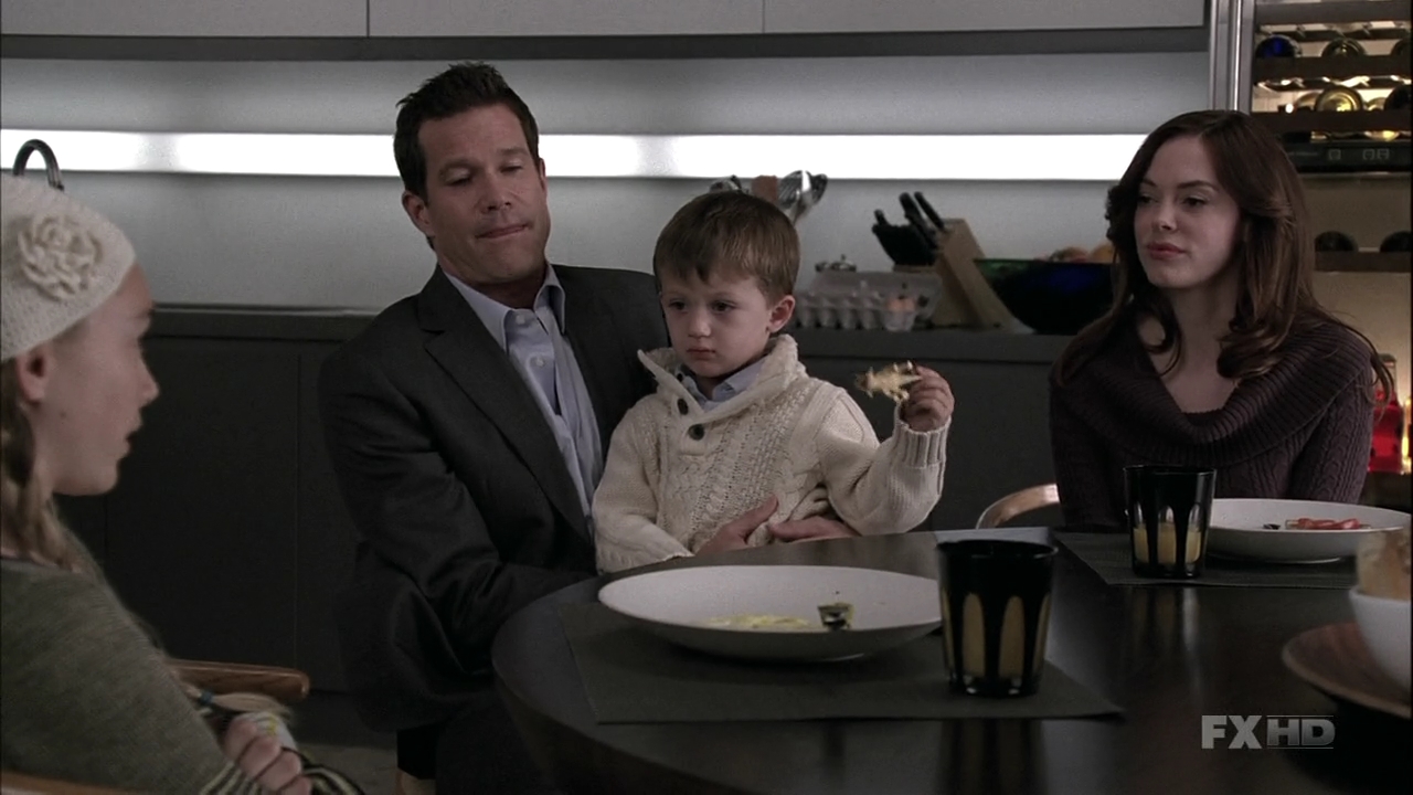 Charmed-Online-dot-NL-NipTuck6x04-0705.jpg