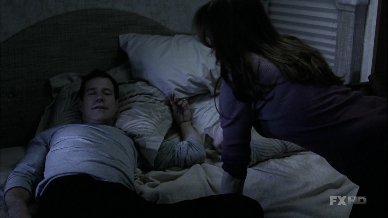 Charmed-Online-dot-NL-NipTuck6x04-1924.jpg