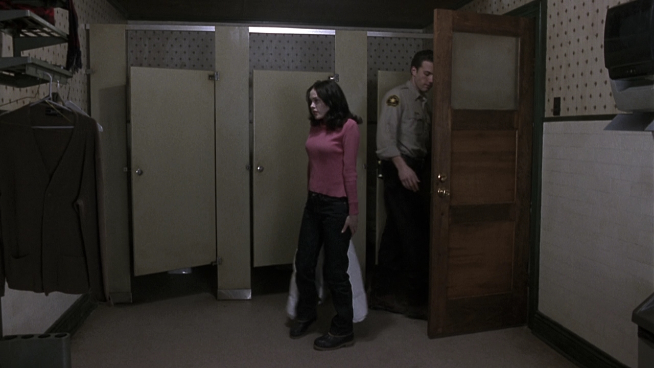 Charmed-Online-dot-NL-Phantoms2290.jpg