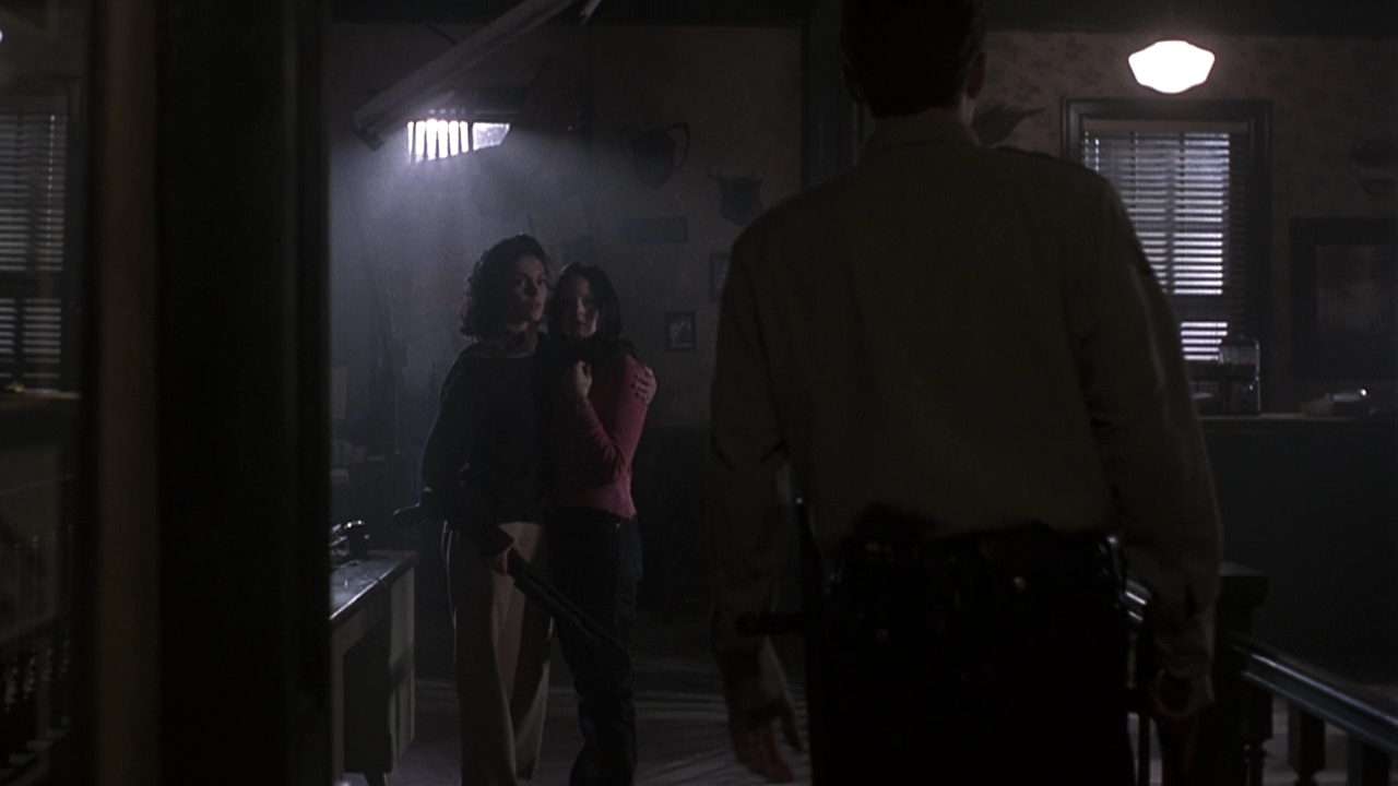 Charmed-Online-dot-NL-Phantoms2409.jpg