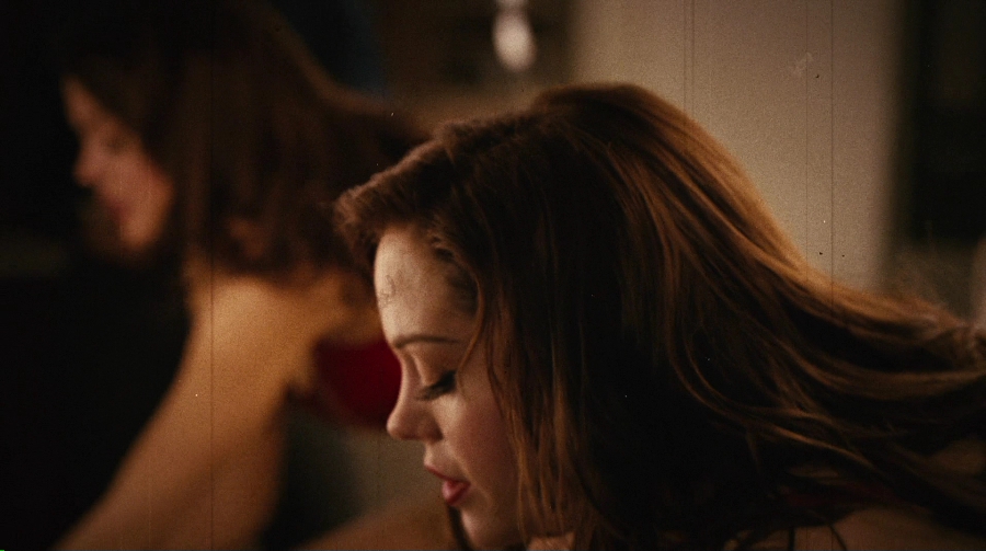 Charmed-Online-dot-net_PlanetTerror0440.jpg