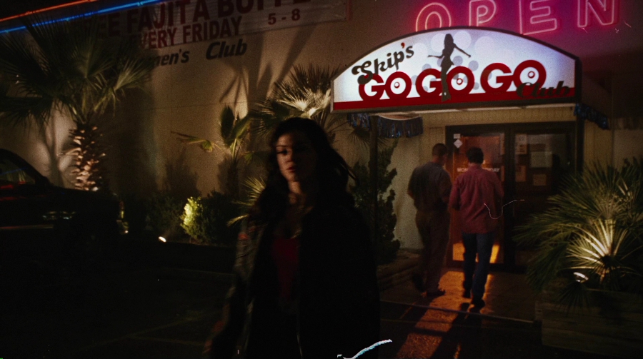 Charmed-Online-dot-net_PlanetTerror0472.jpg